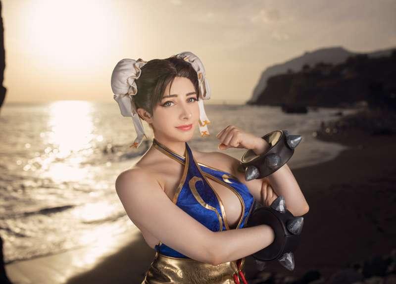 Don't worry babe Chun Li here to protect you   