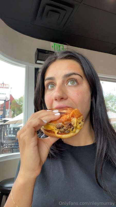 every bite matters when it’s this good😋