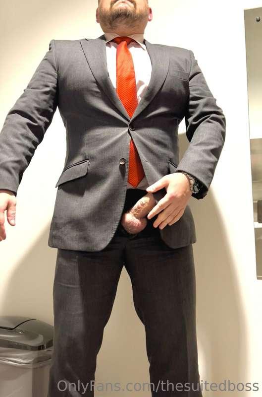 ❤️ if you’re up for it. Discreetly in the back conference ro..
