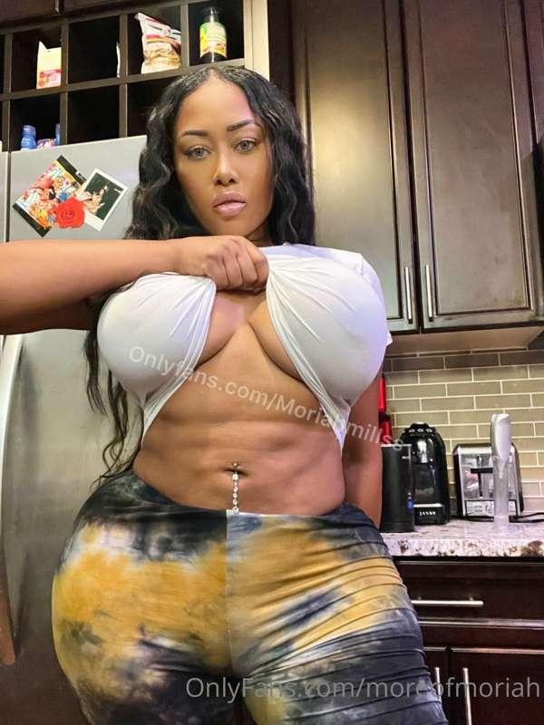 What you think baby? Would you take my clothes off 😉