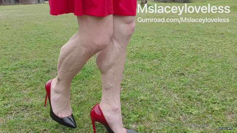 laceys_muscular_calves image #1
