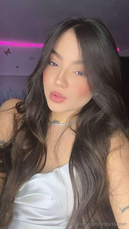 Morning selfies just hit different… 💦