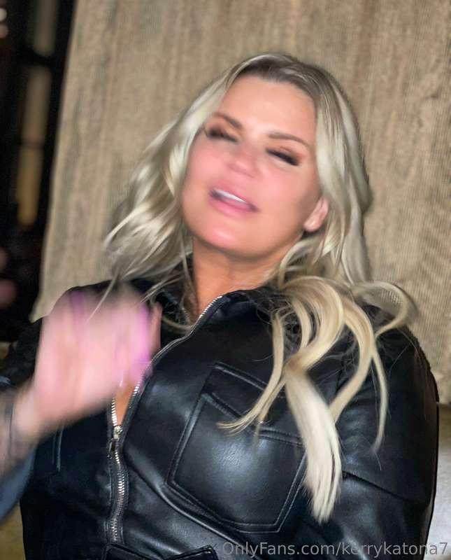 Caption this…💦💦🍆