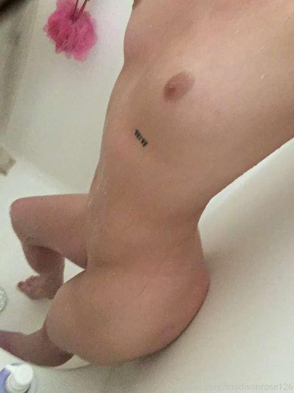 letsgetwettt image #0