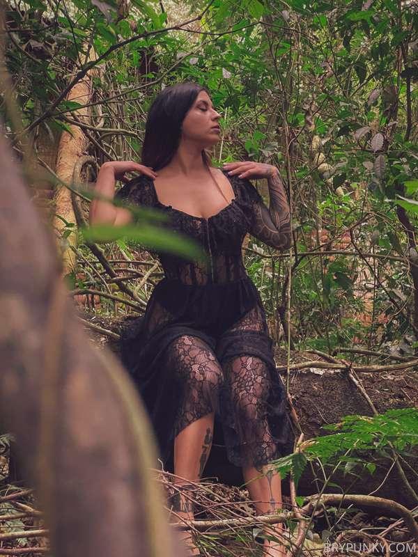 I heard that witches are real… but I never thought I could b..