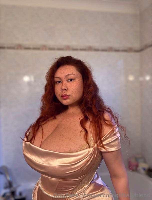 I look too good in this! I need to be worshipped, boobs mass..