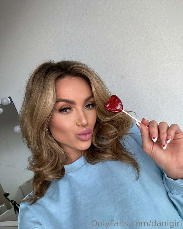 It’s officially the month of love 🥰♥️💋

Valentine’s Day is m..
