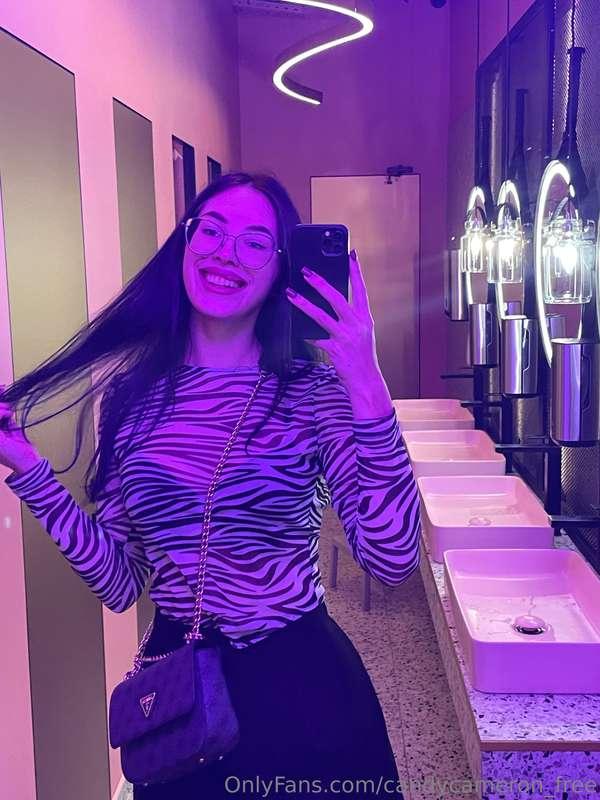 ✨ Mirror magic! ✨ Loving this moment of self-love and confid..