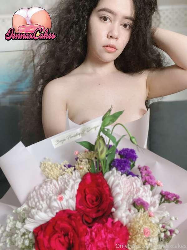 I was given flowers & I didn’t want their beauty to go to wa..