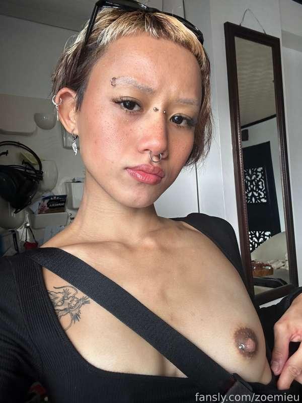 zoemieu image #2