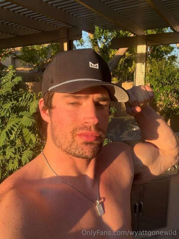 Letting the sunshine kiss me slow lol