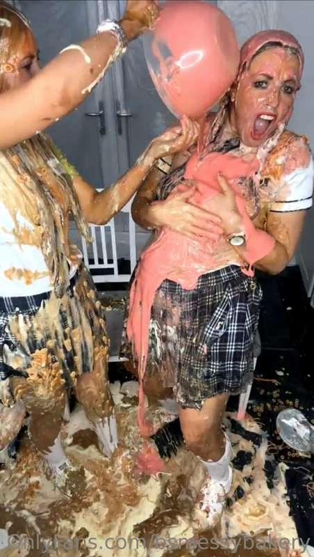 bsmessybakery image #16