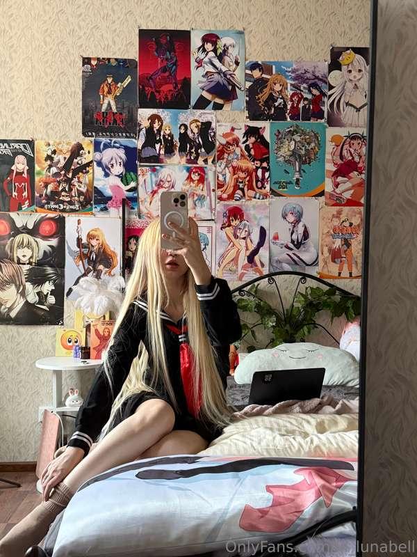 i was doodling lil hearts on my notebook today & thought - d..