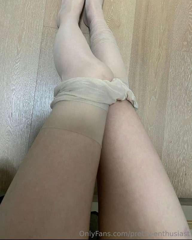 Should I keep my stockings on or take it off? What do you pr..