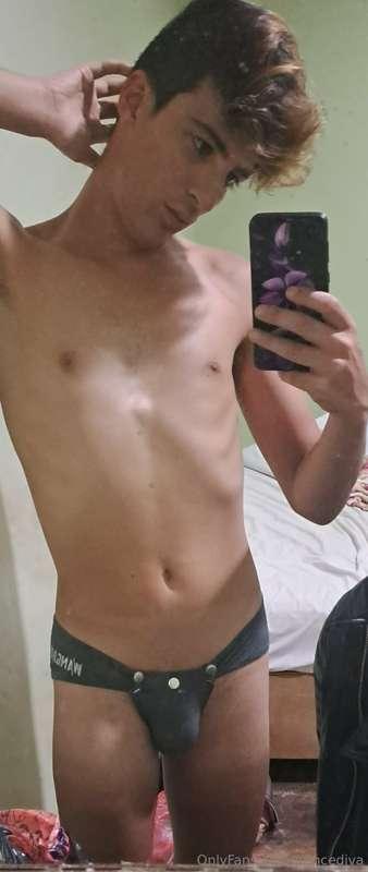 😜