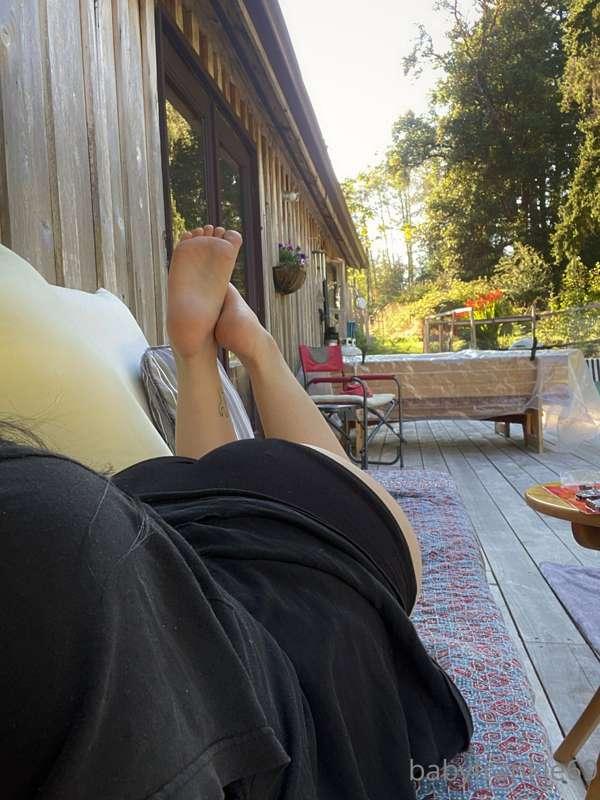 i’ve been sitting on the porch watching porn all day, hbu?! ..