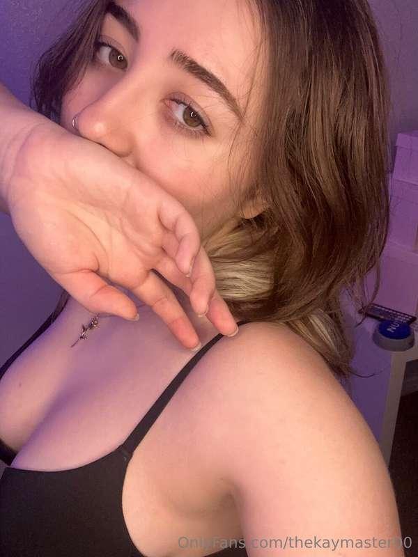 anyone wanna sext ?
