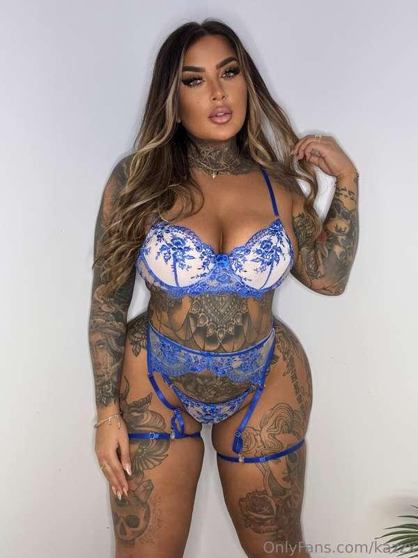 Happy Friday everyone💞I'm going to be online as much as I ca..