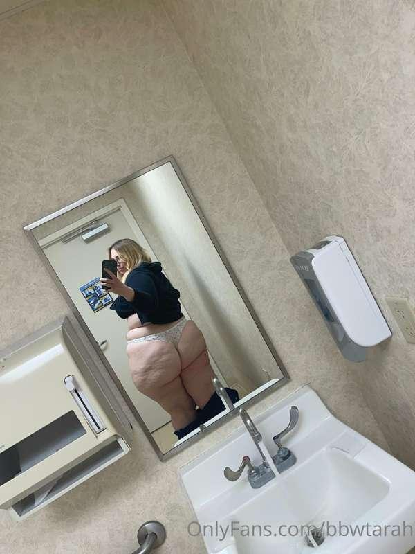 bbwtarah image #1