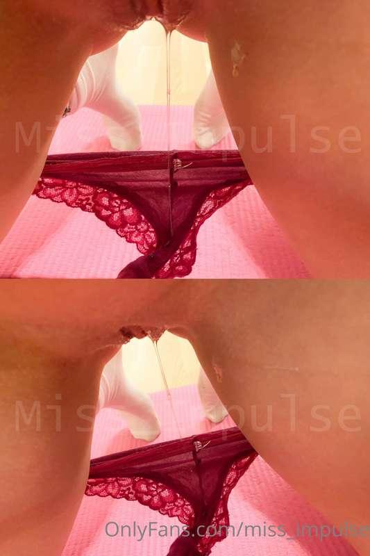 __(3  Pics)__ Look how wet my panties are 🤭