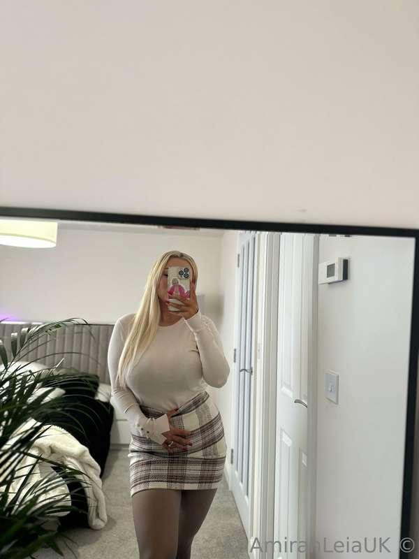 About to head out for breakfast, of course I had to flash yo..