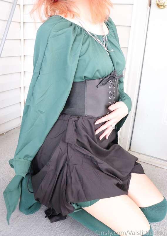More cute elf girl !!!! 