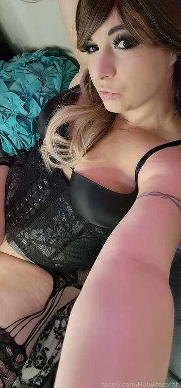 hotwifesarah image #1