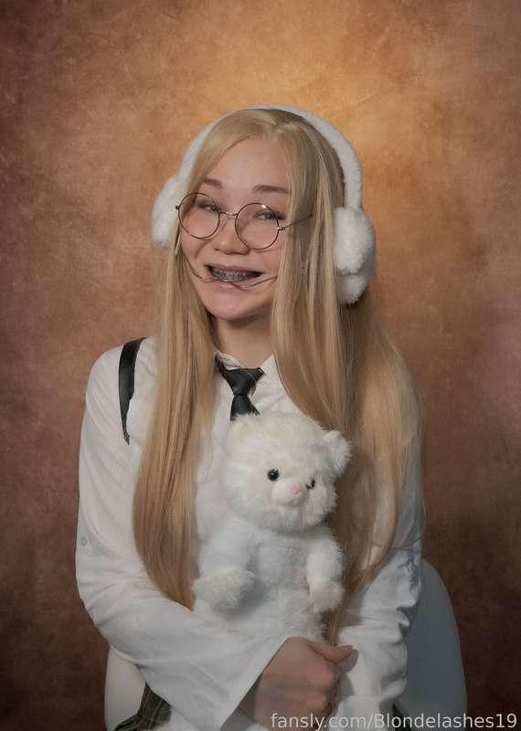 blondelashes19 image #2