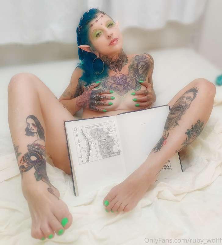 ## Did I just give you Mirkwood? 🍃
7 Rings in my Pussy! Be t..