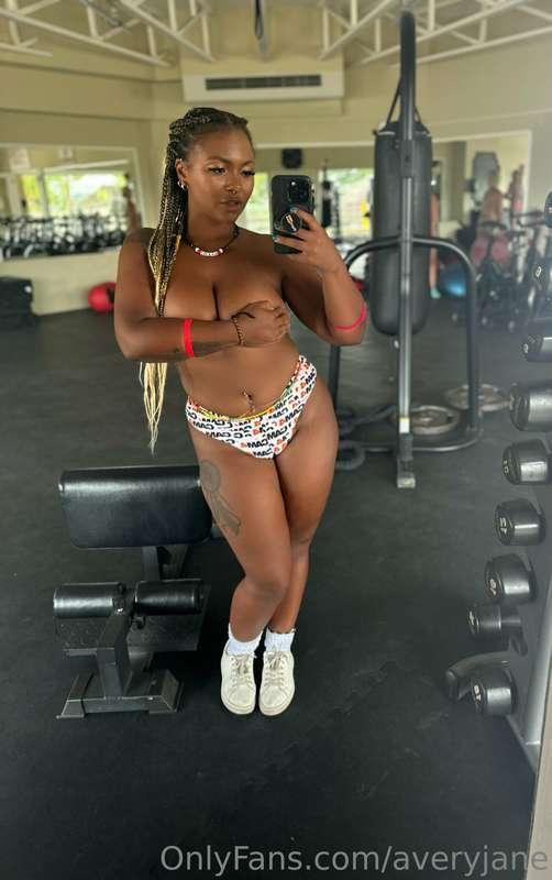 Getting my workout on 💪🏾😈💦