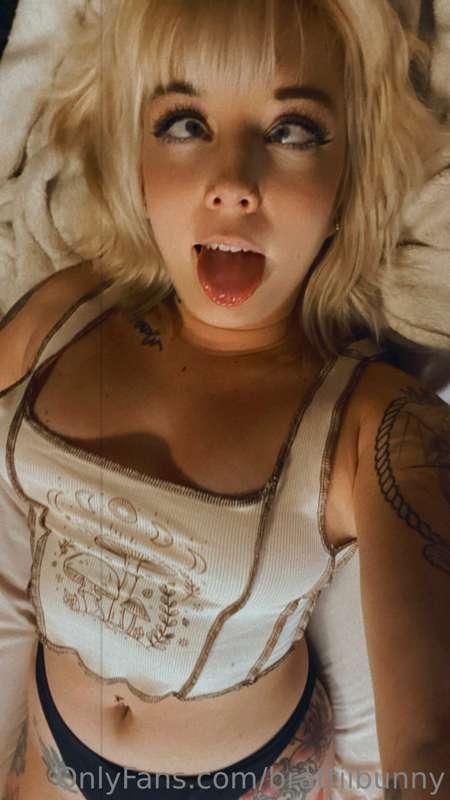 What do you guys prefer ? I cheap 3-5$ some nude photos with..