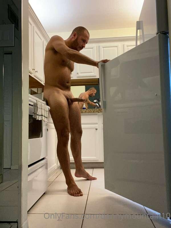 Whilst i decide what to eat in the fridge, are you not going..