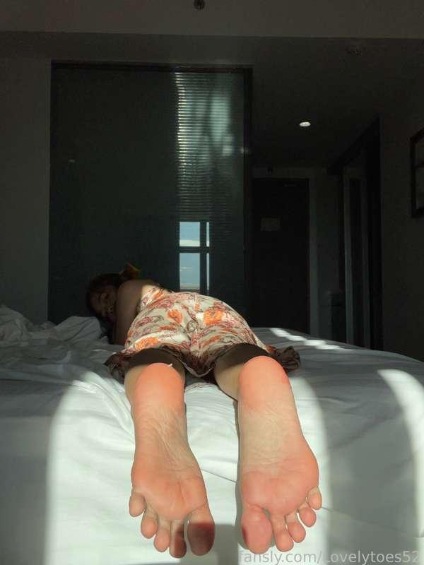 lovelytoes52 image #3