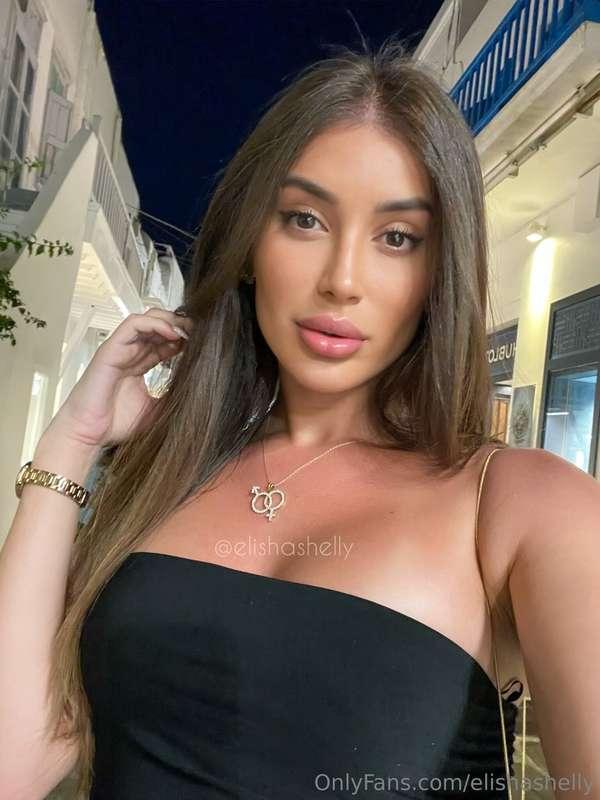 Did you like how my sun-kissed, bronzed skin looks on you? ☀..