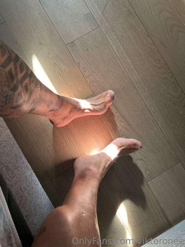 Do you like my feet?