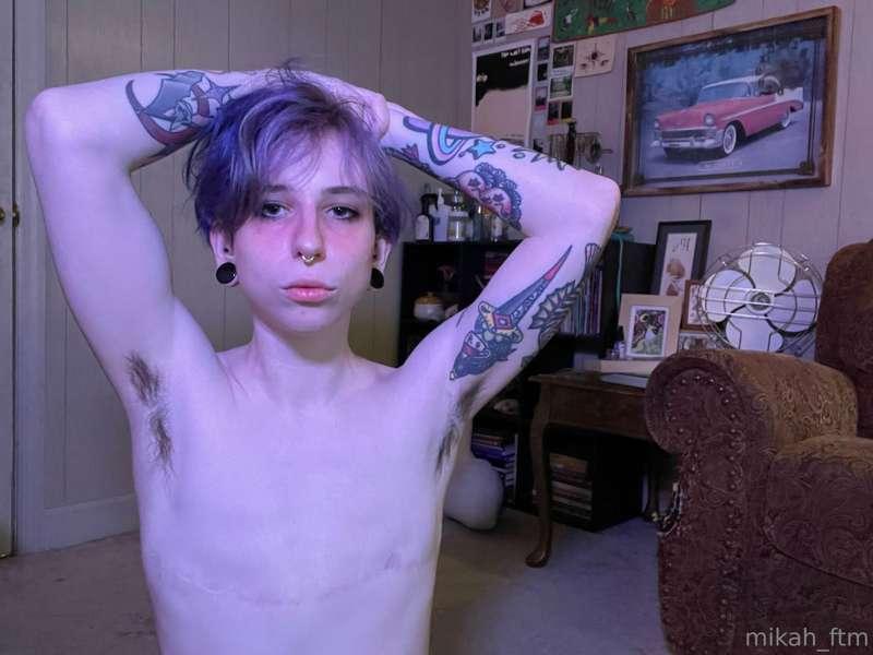 hiiiiii :3