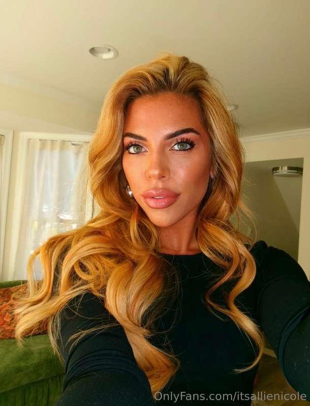 i feel like this strawberry blonde really suits me!! thought..