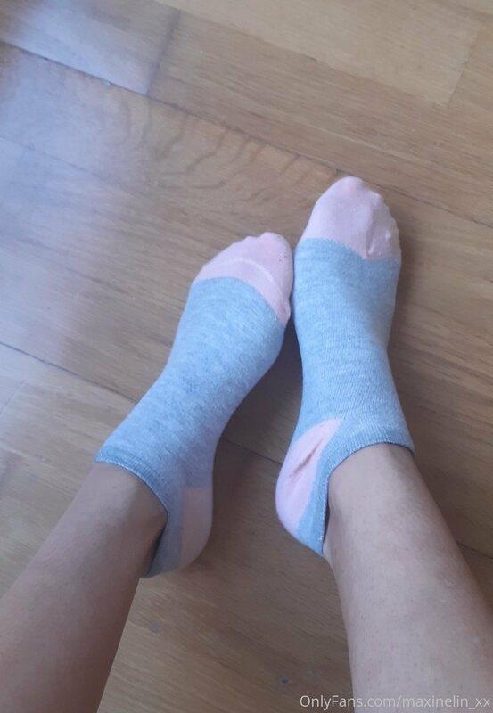 Wore them all day, they stink so good ??