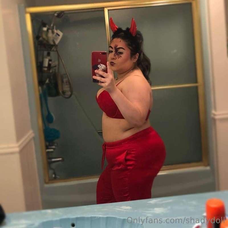 Should I dress up more? 😈