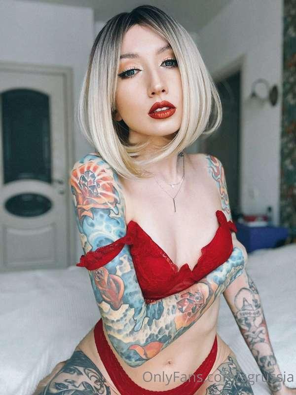 Hot @elunesg