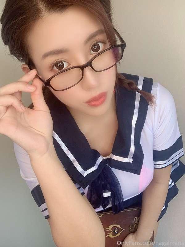School girl🌺🌺