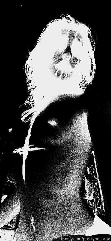 prettyhostage image #1
