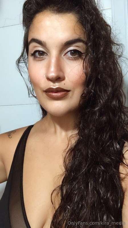 My friend @SolWiccana is online now. Your personal sexy prie..