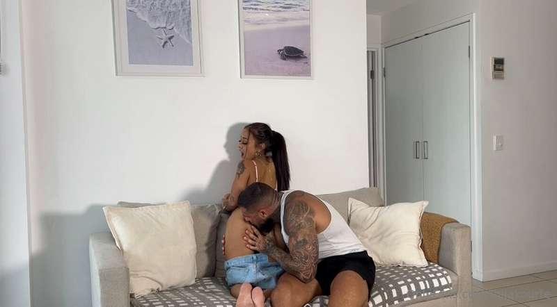 I let Mr Iconic cream pie me and I’m not even on any contrac..