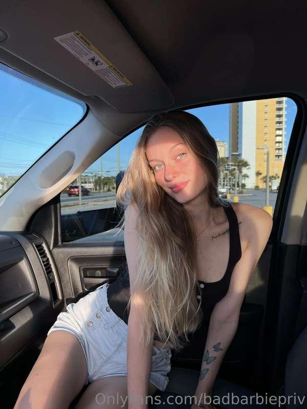 hot days make me horny 💦