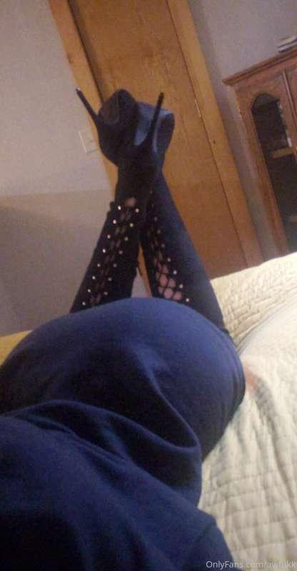 I fucking L O V E these heels
