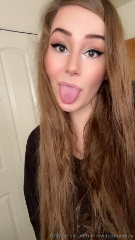 Cum look 😈 it’s cute & pink 👅