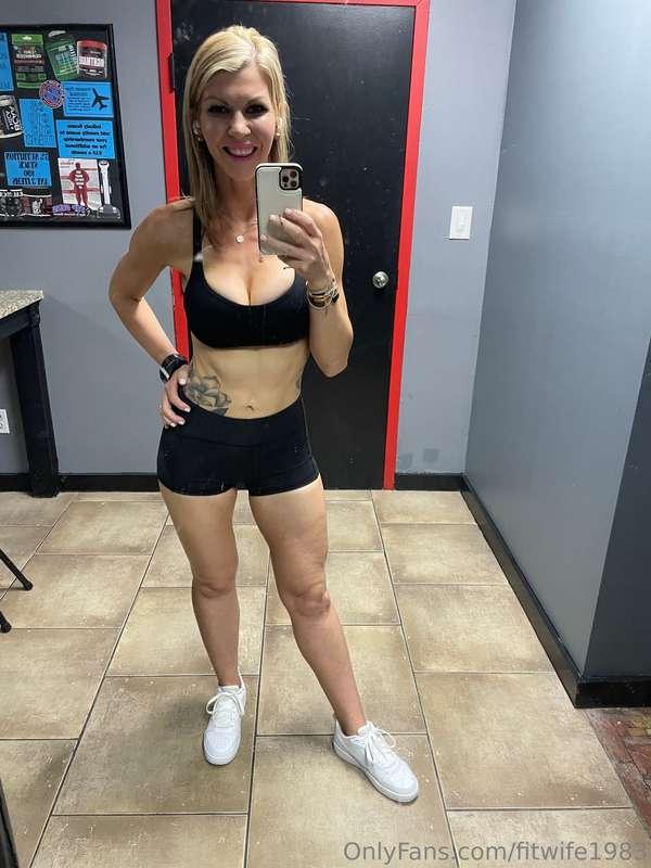 fitwife1983 image #3