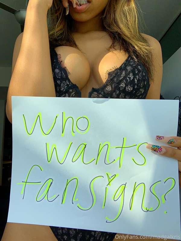 **TIP $20**
and get a pic with me and your name 🙈