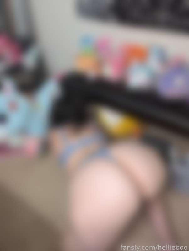 hollieboo image #2